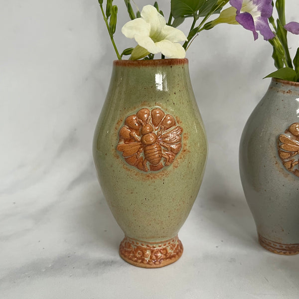 V2  Ceramic Bud Vase Trio with Bee Design