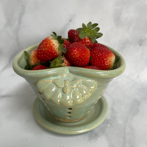 BB1 Green Bee Berry Bowl - Heart Shaped with Bee Decor
