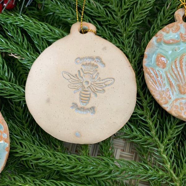 ZO15 Ceramic Filigree Design Ornament FREE U.S. SHIPPING on Orders over $200.00