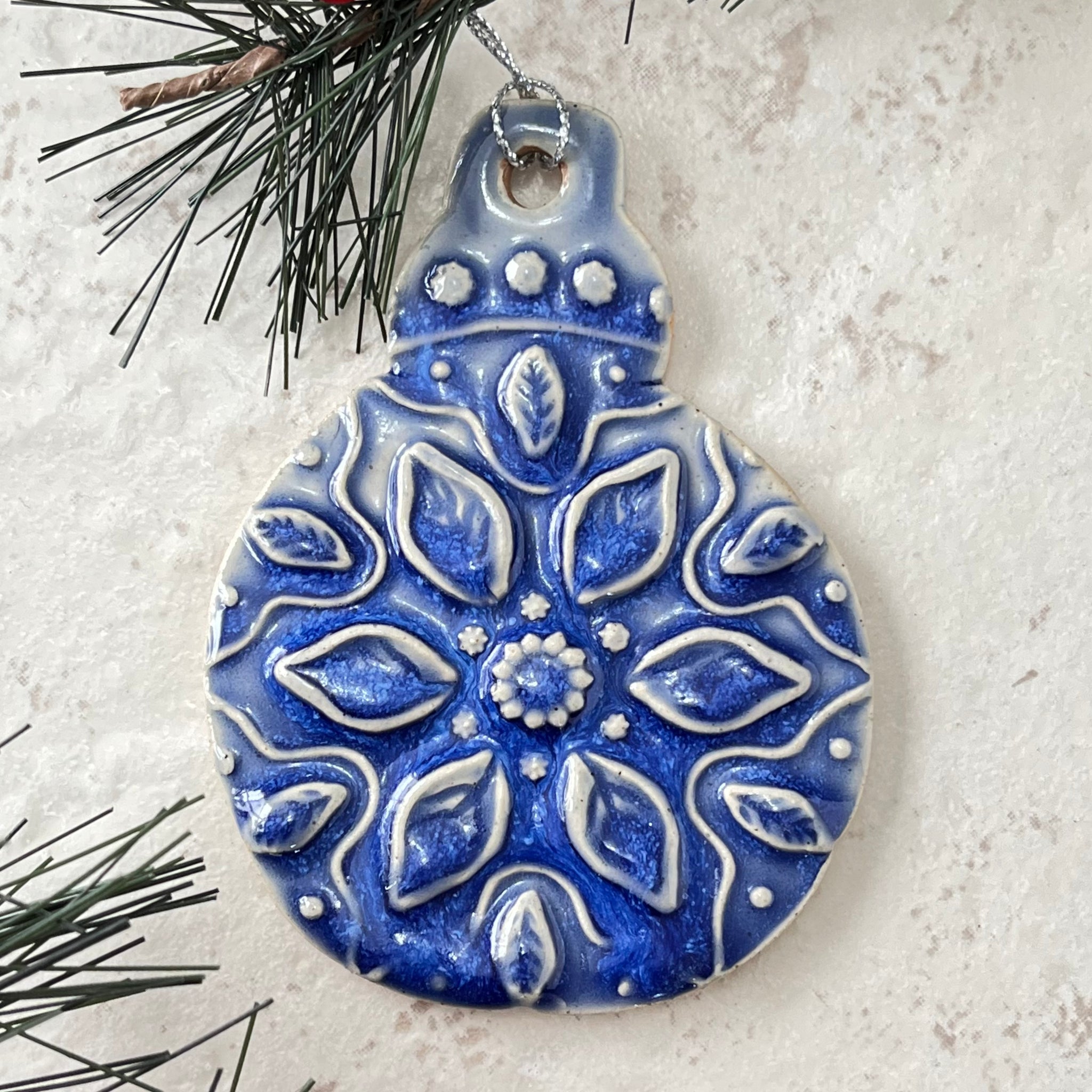 ZO14 Leaf Mandala Flower Ornament FREE U.S. SHIPPING on Orders over $200.00