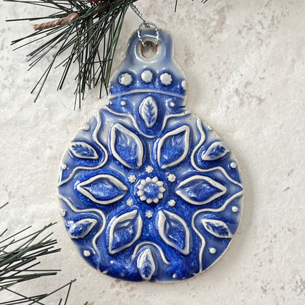 ZO14 Leaf Mandala Flower Ornament FREE U.S. SHIPPING on Orders over $200.00